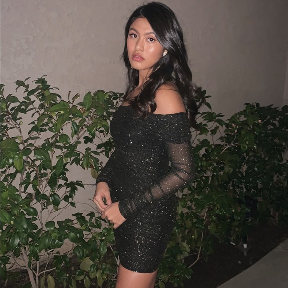 Meet your Posher, Alyssa - Picture 1 of 1